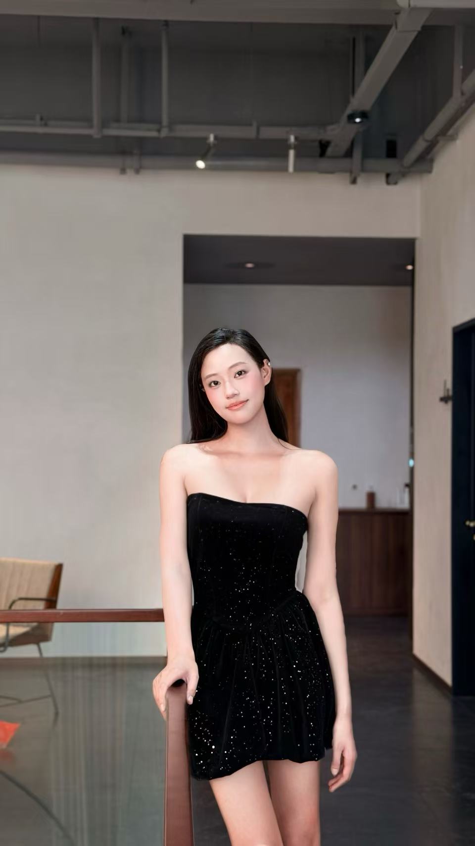 芽笼777成年专业技师 Linda